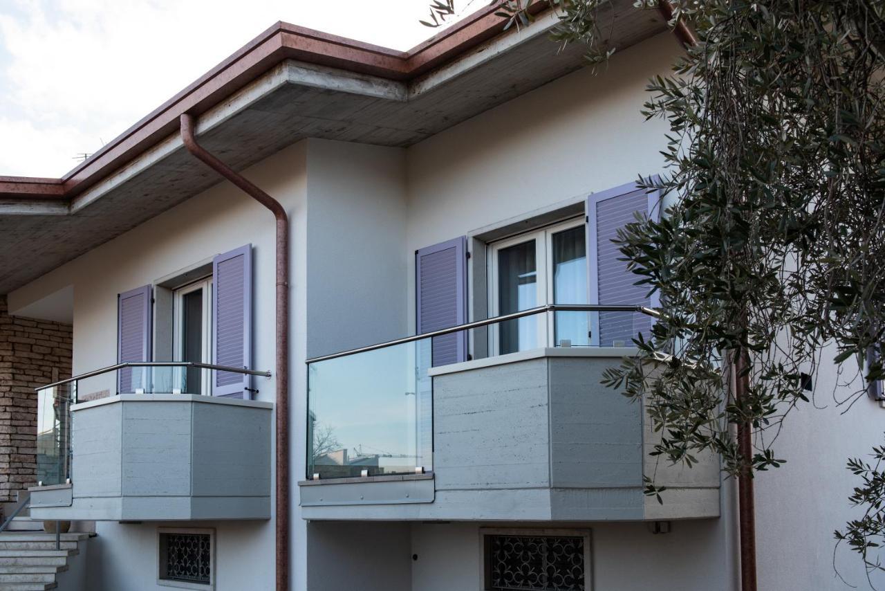 Appartamenti Villa Gloria Peschiera del Garda Exterior foto